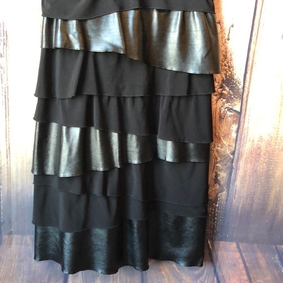LAUNDRY by Shelli Segal Dress Size 8 Ruffled Layers Faux Leather Cap Sleeves - Picture 3 of 8